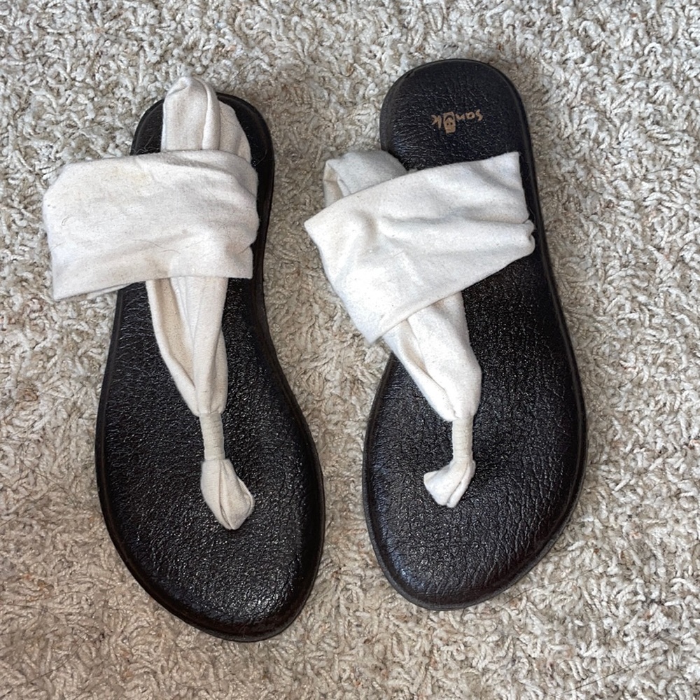 Sanuk sandals